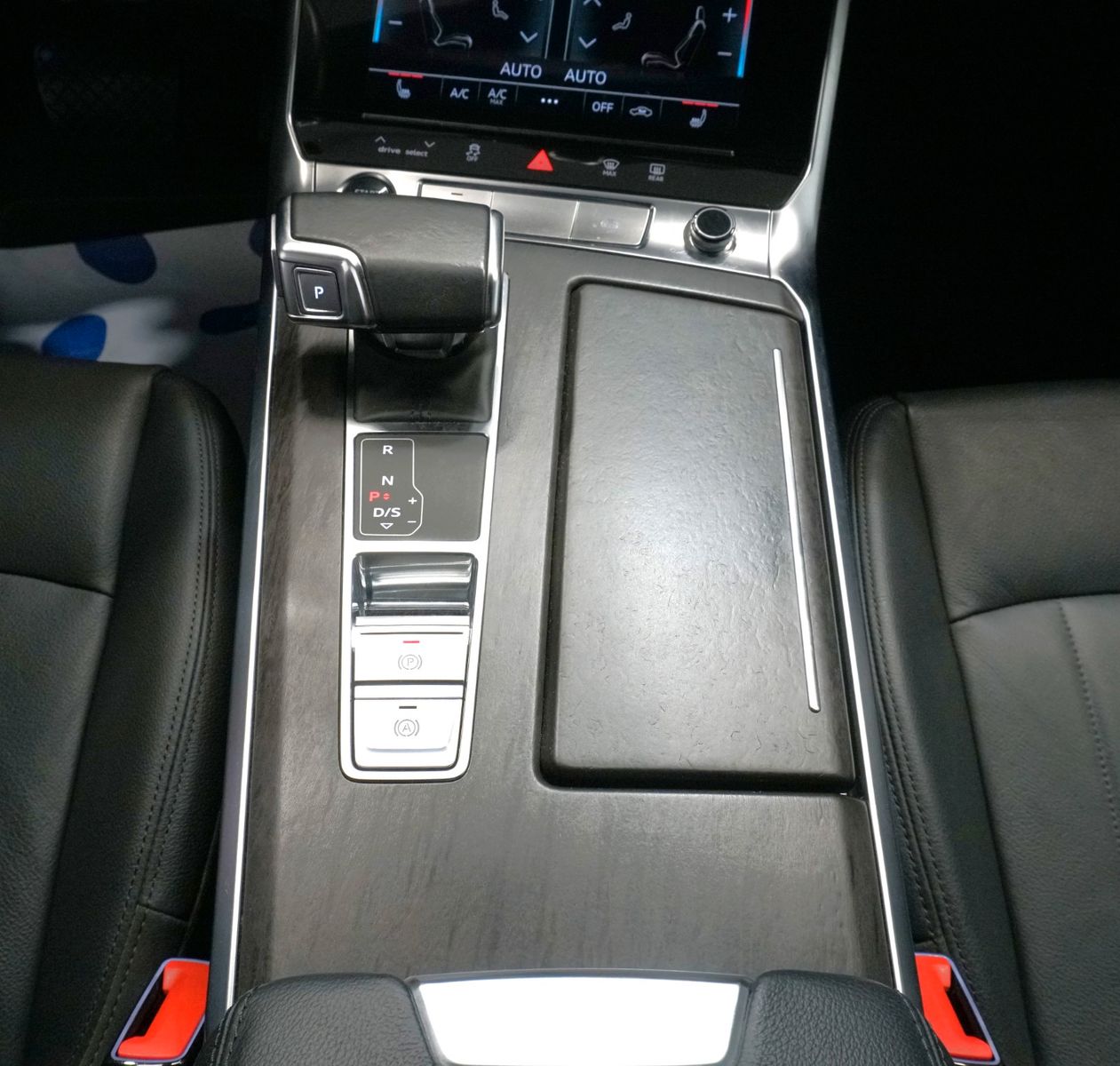 Audi A6 Avant 40 TDI quattro - Samsaru's Car Outlet