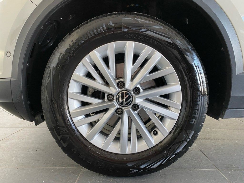 Volkswagen T-Roc 1.0 TSI Life - Samsaru's Car Outlet