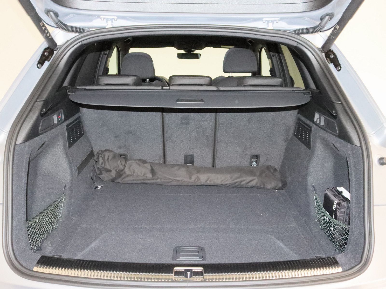 Audi Q5 40 TDI quattro S line AHK MATRIX-LED ACC SHZ