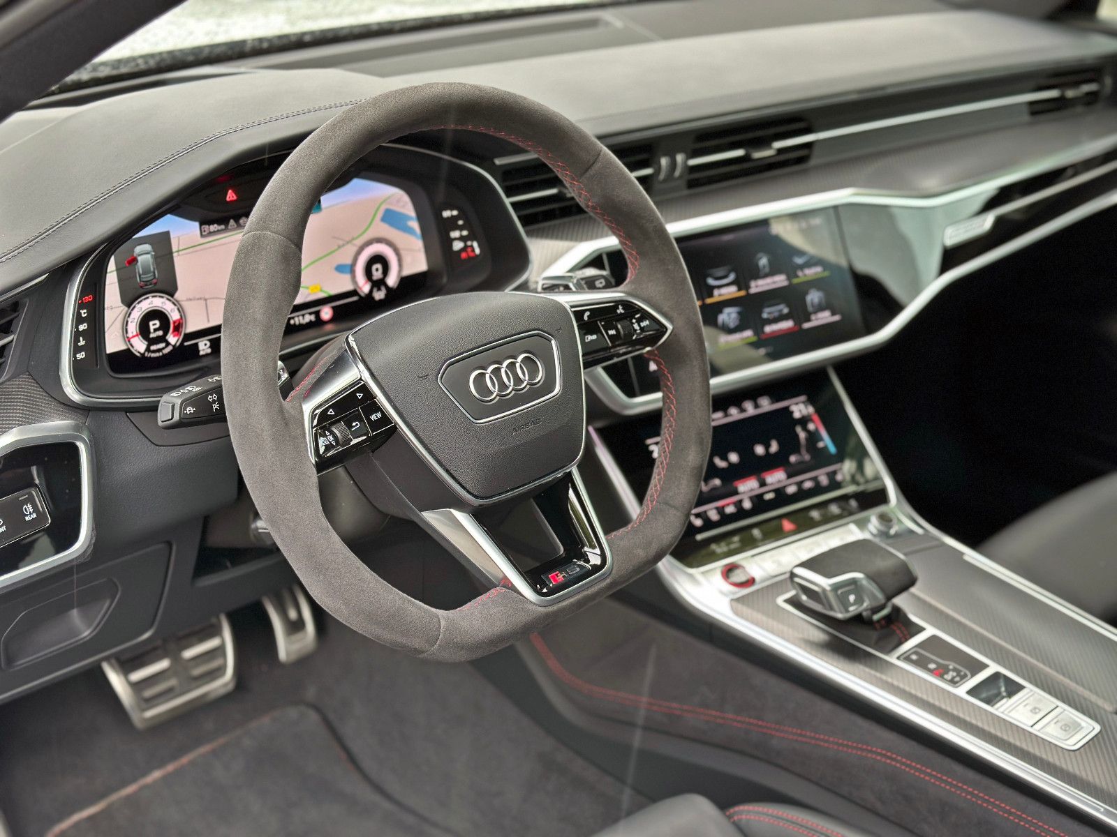 Audi RS6 Avant performance BLACK HUD PANO NACHTS STHZ
