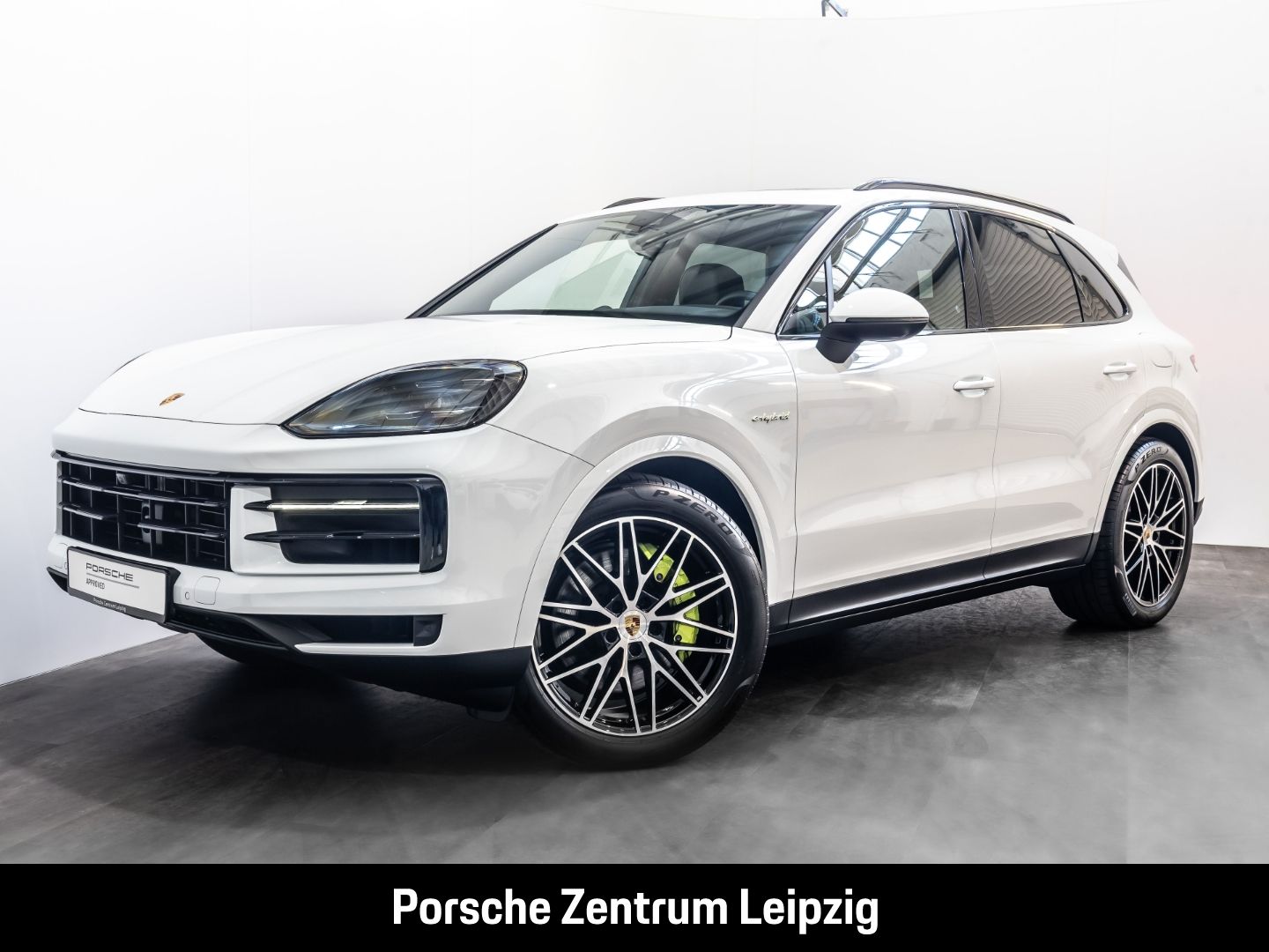 Porsche Cayenne E-Hybrid el.AHK InnoDrive Luft BOSE 360G