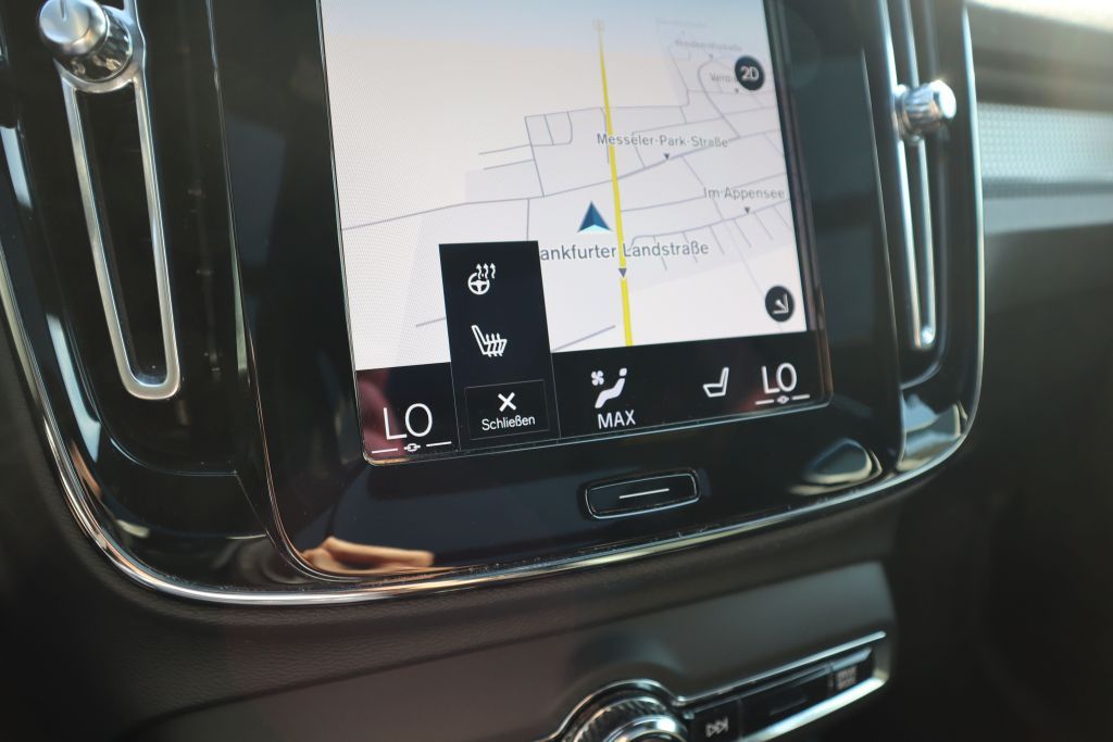 Volvo XC40 T4 Recharge DKG RDesign|NAVI|PANO|20ZOLL|