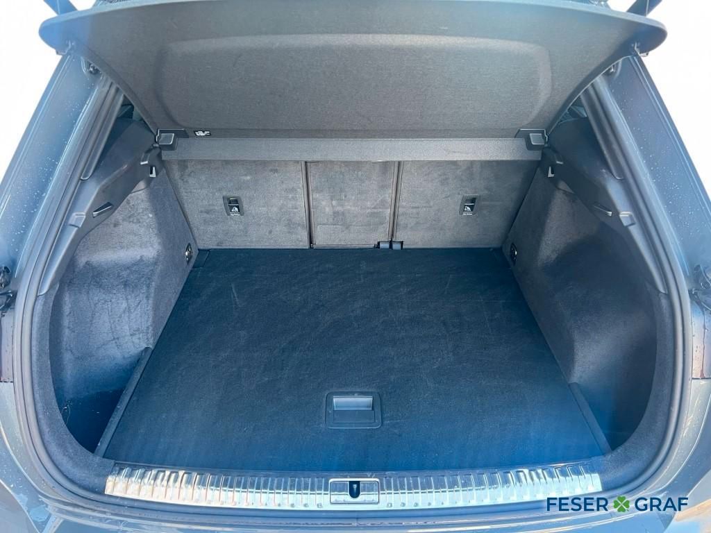 Audi Q3 40 TFSI qu. S tronic - Samsaru's Car Outlet