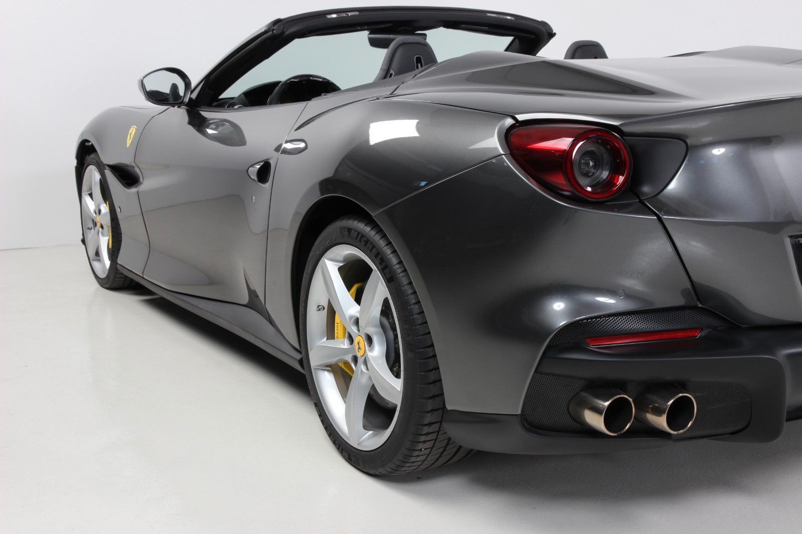 Ferrari Portofino M - Samsaru's Car Outlet