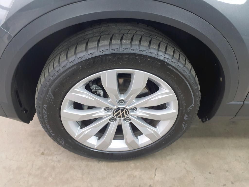 Volkswagen T-Roc Sport 1.5 TSI - Samsaru's Car Outlet