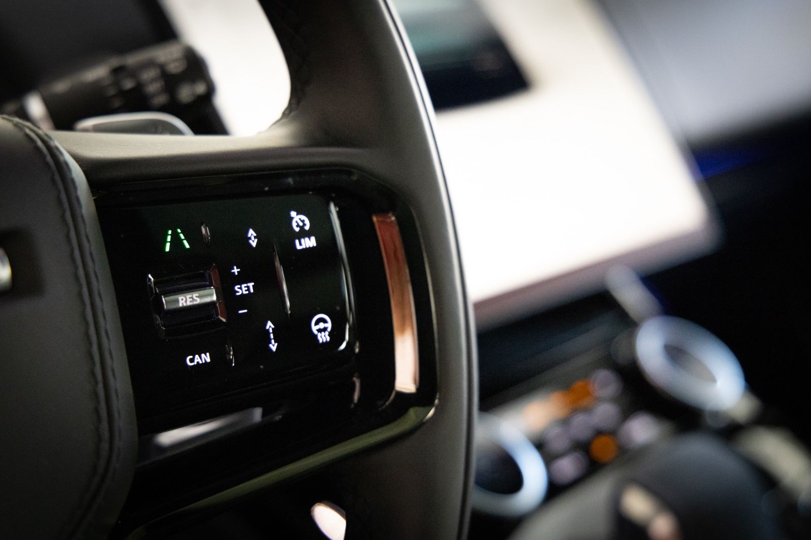Range Rover Sport D350 First Edition - Samsaru's Car Outlet