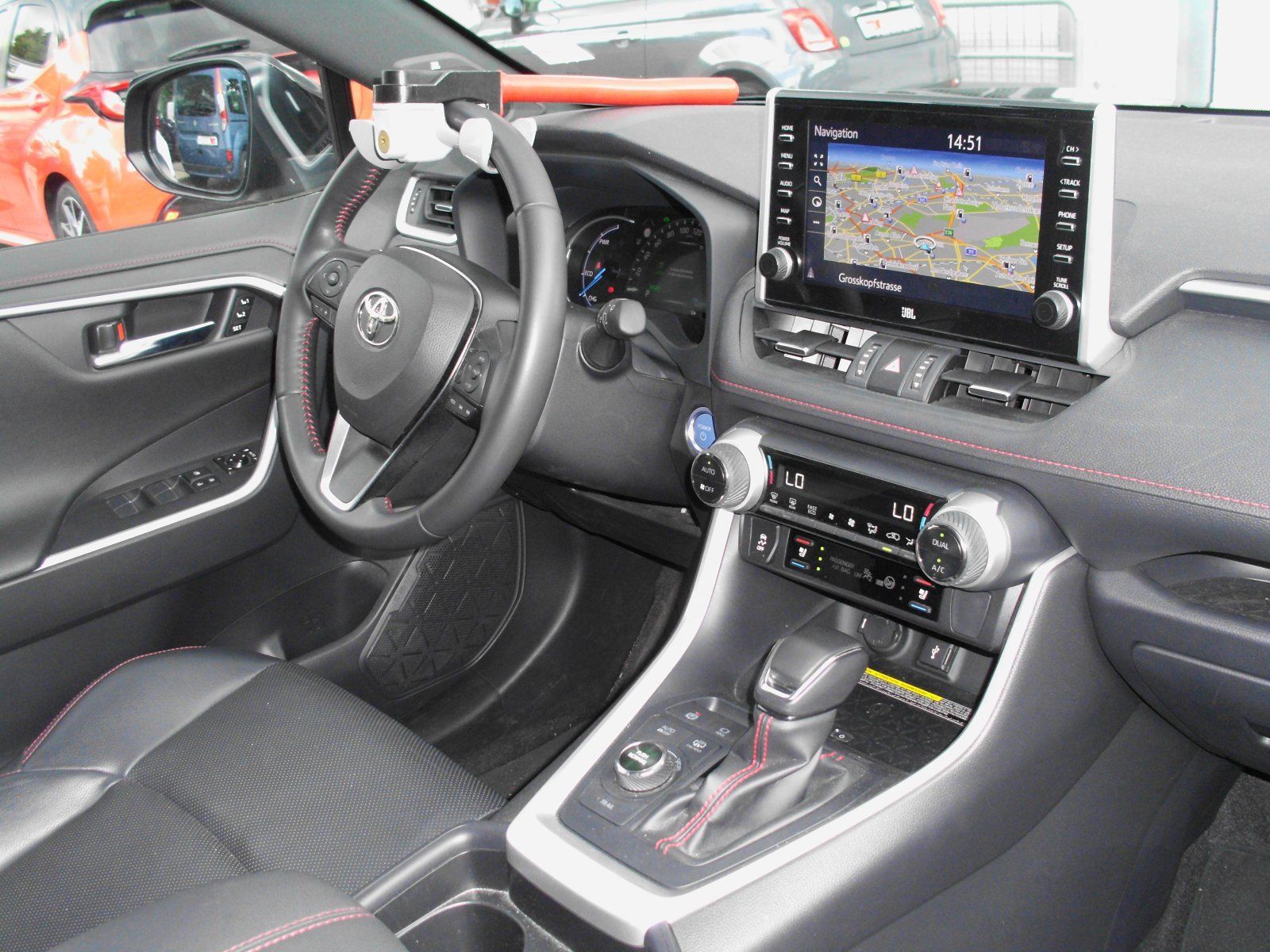 Toyota RAV4   Plug-in Hybrid 4x4