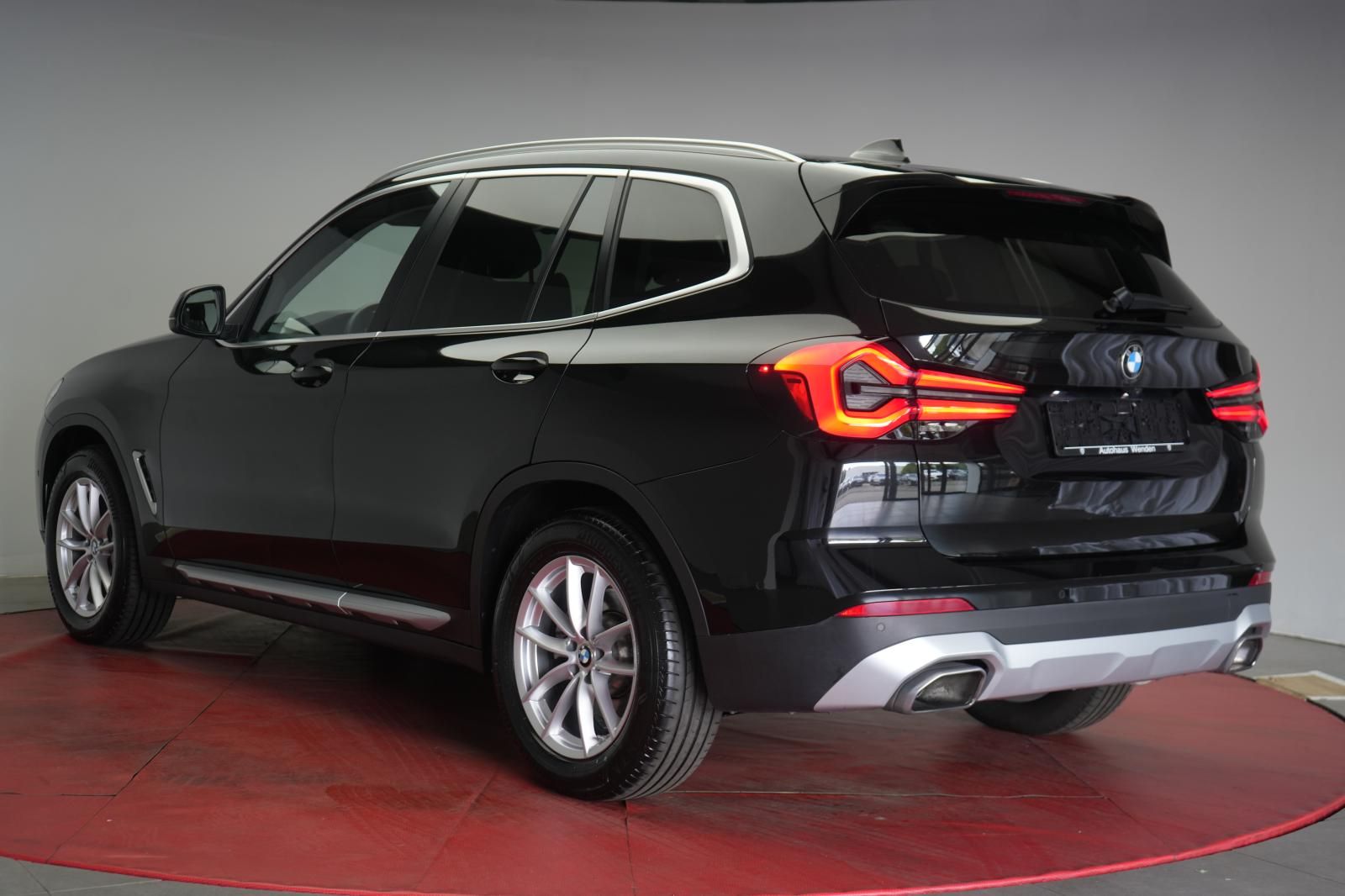 BMW X3 xDrive30d Aut. - Samsaru's Car Outlet
