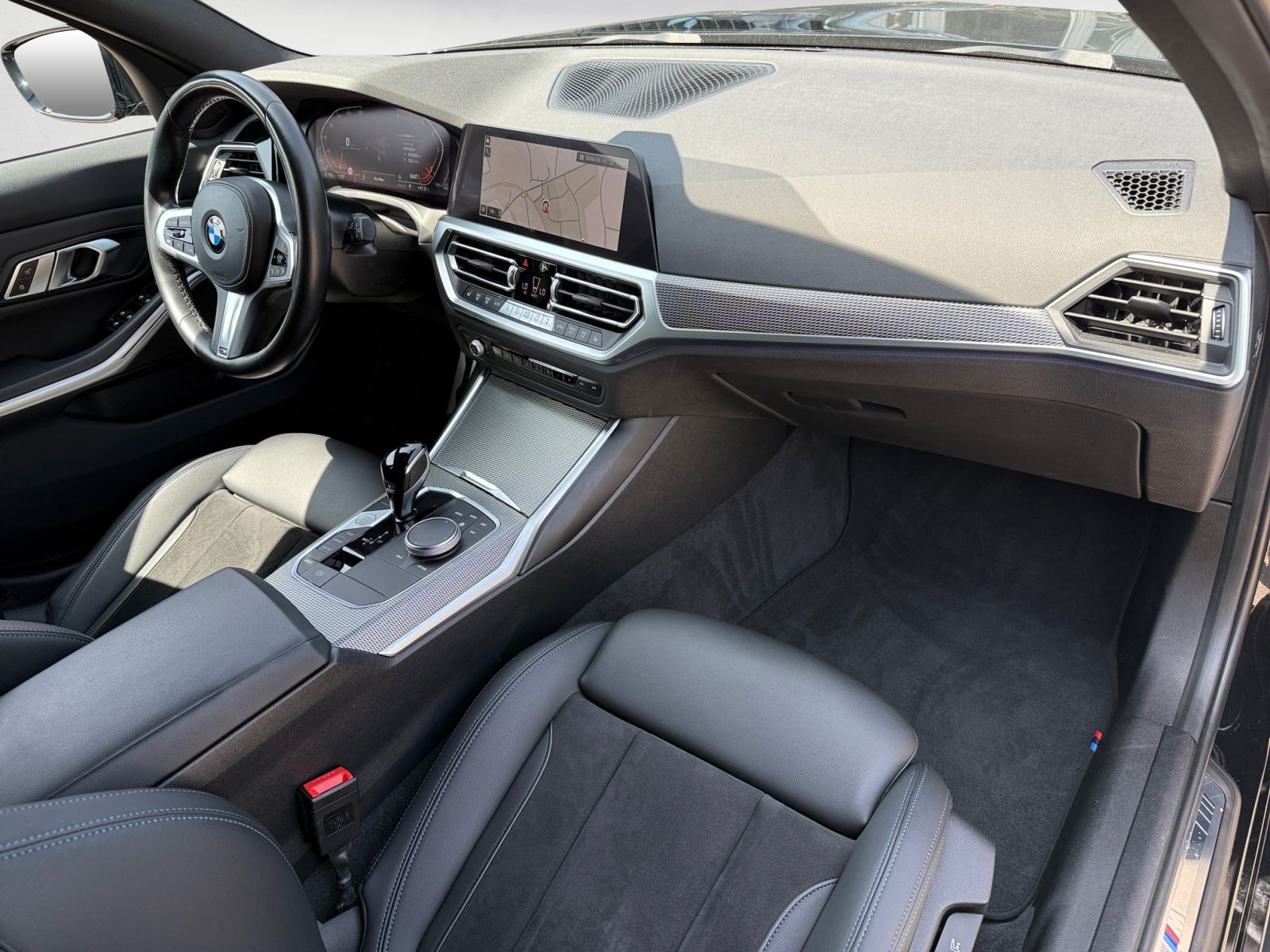 BMW 320d xDrive Touring M Sport - Samsaru's Car Outlet