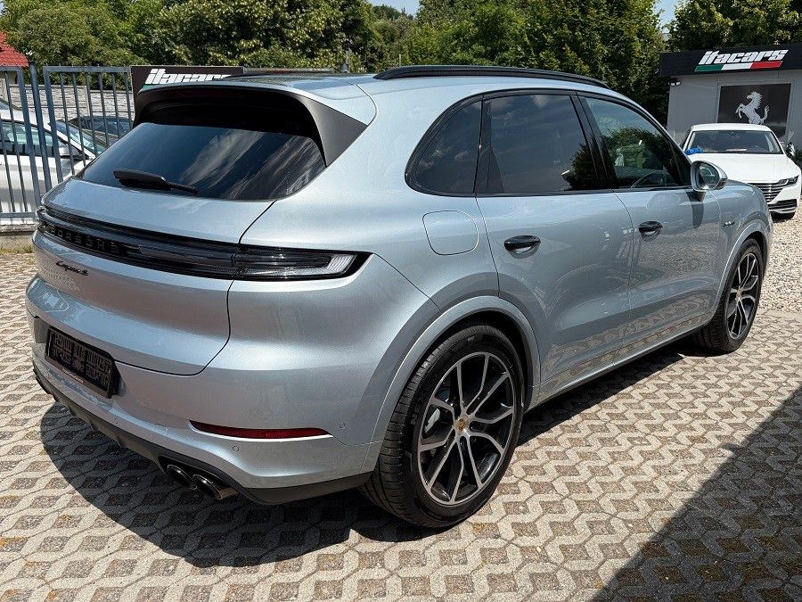 Porsche Cayenne S E-Hybrid PDCC Sitzbelüftung SPORT-DESI