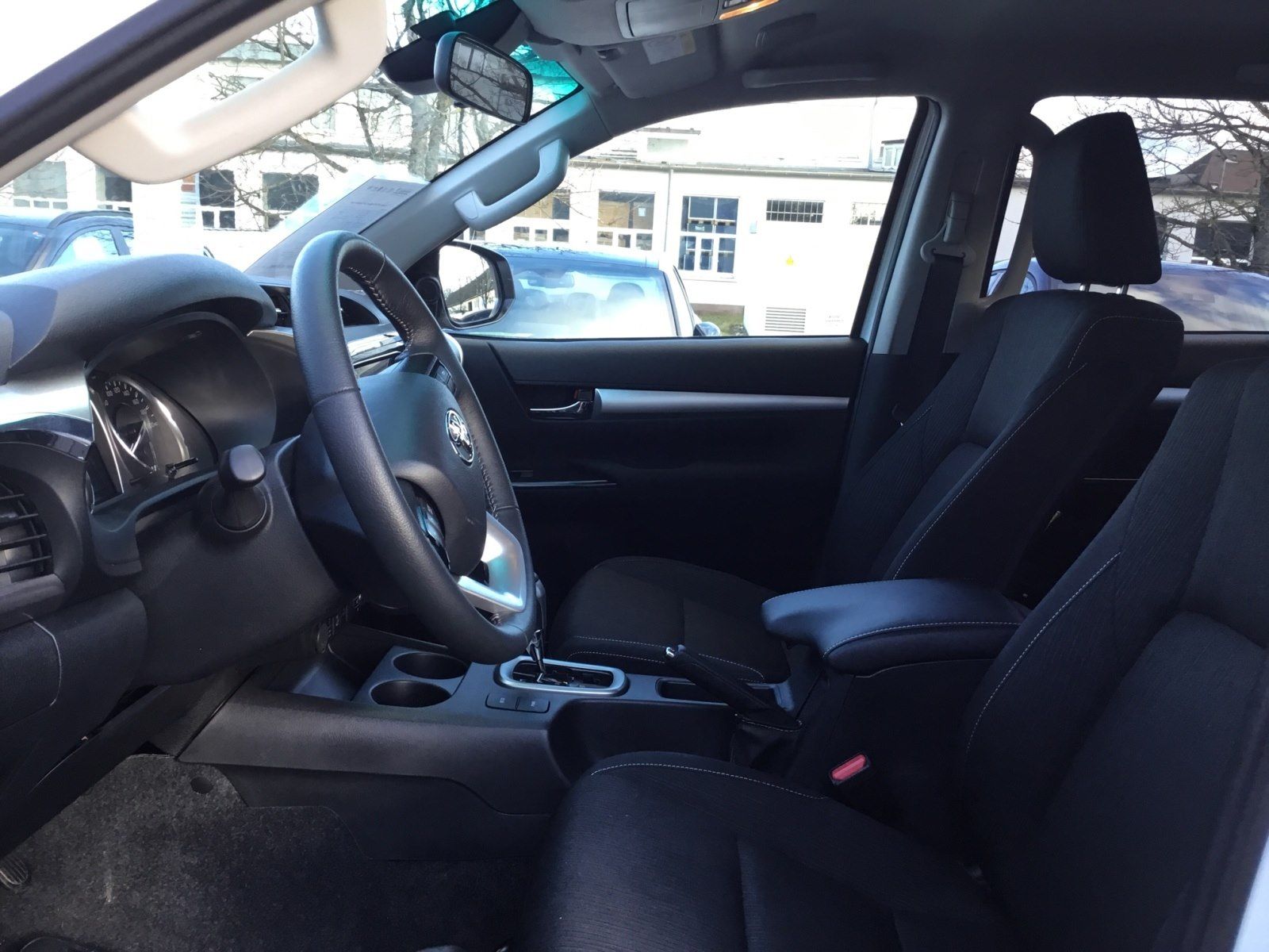 Toyota Hilux Double Cab 2,4 D-4D Comfort 4x4