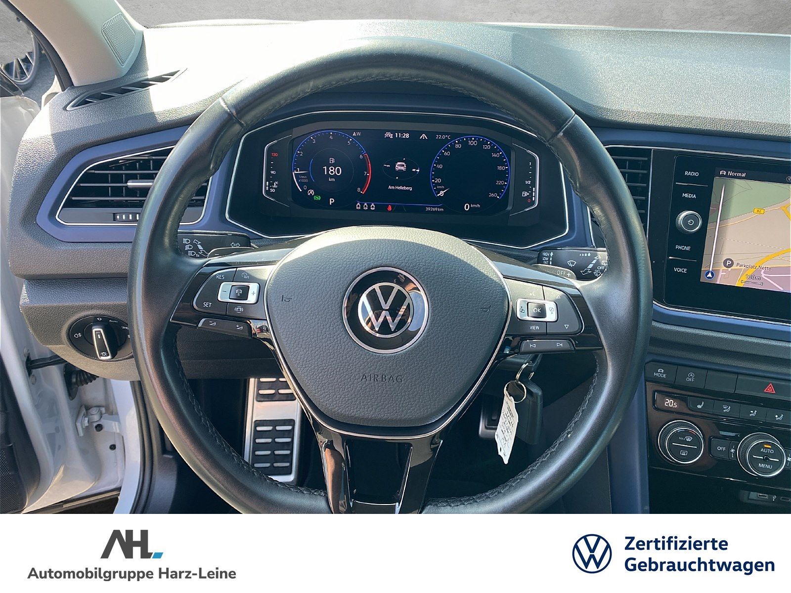 Volkswagen T-Roc 1.5 TSI United DSG - Samsaru's Car Outlet