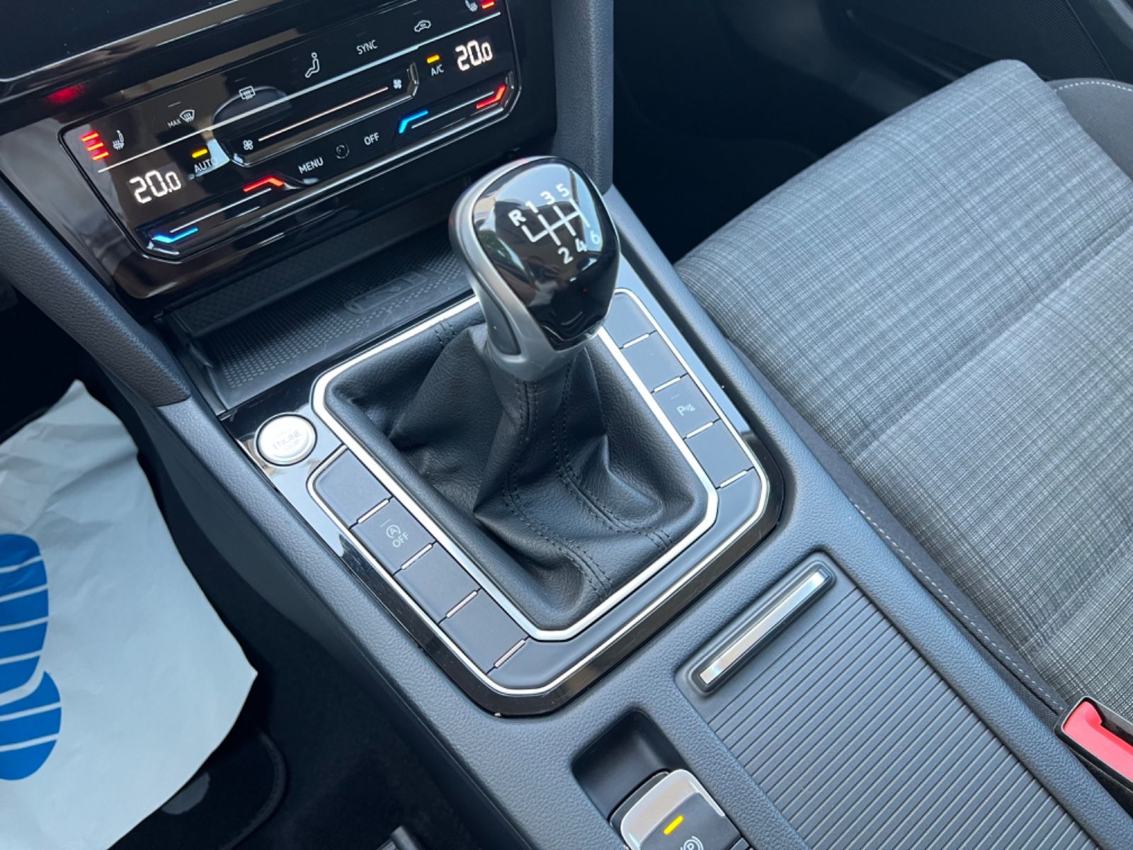 Volkswagen Passat 2.0 TDI - Samsaru's Car Outlet
