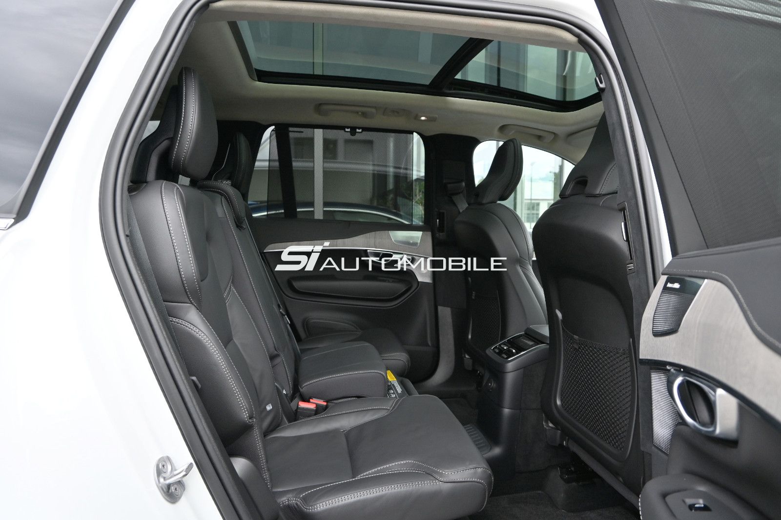 Volvo XC90 T8 AWD Re Ultimate Bright - Samsaru's Car Outlet