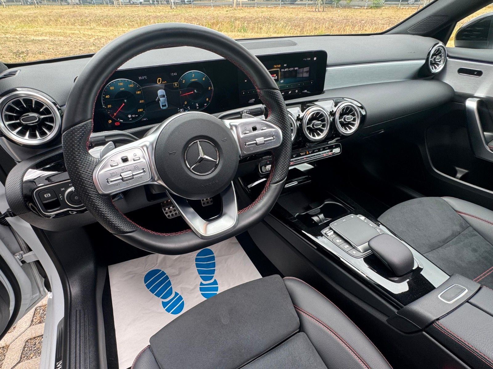 Mercedes-Benz A 200d AMG - Samsaru's Car Outlet