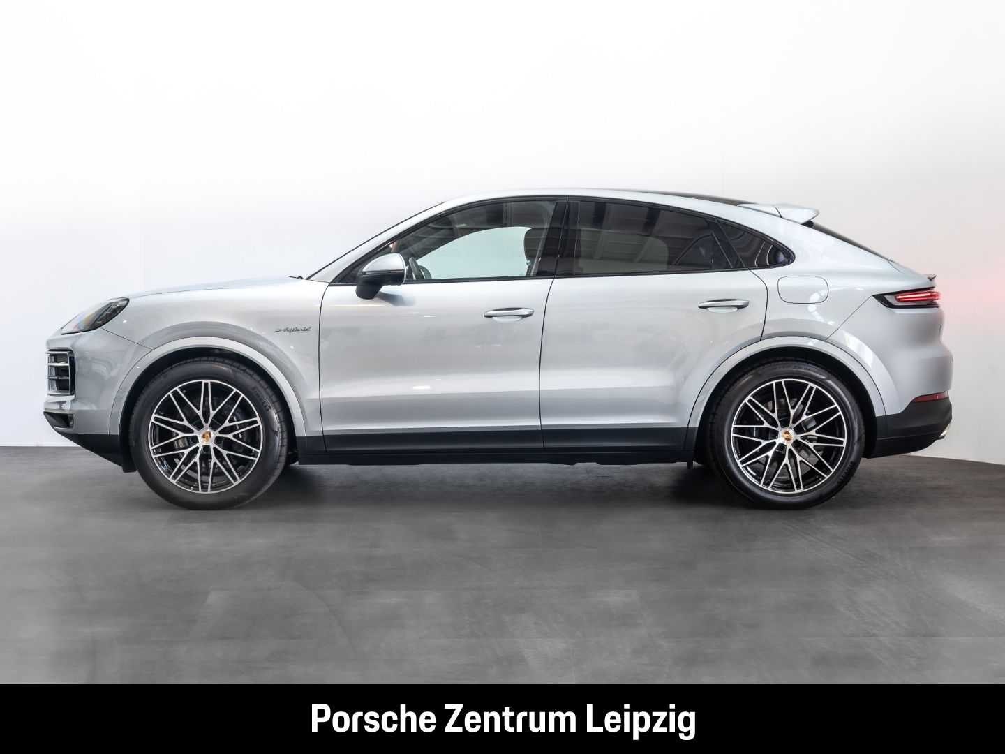 Porsche Cayenne E-Hybrid Coupe Massage el.AHK InnoDrive