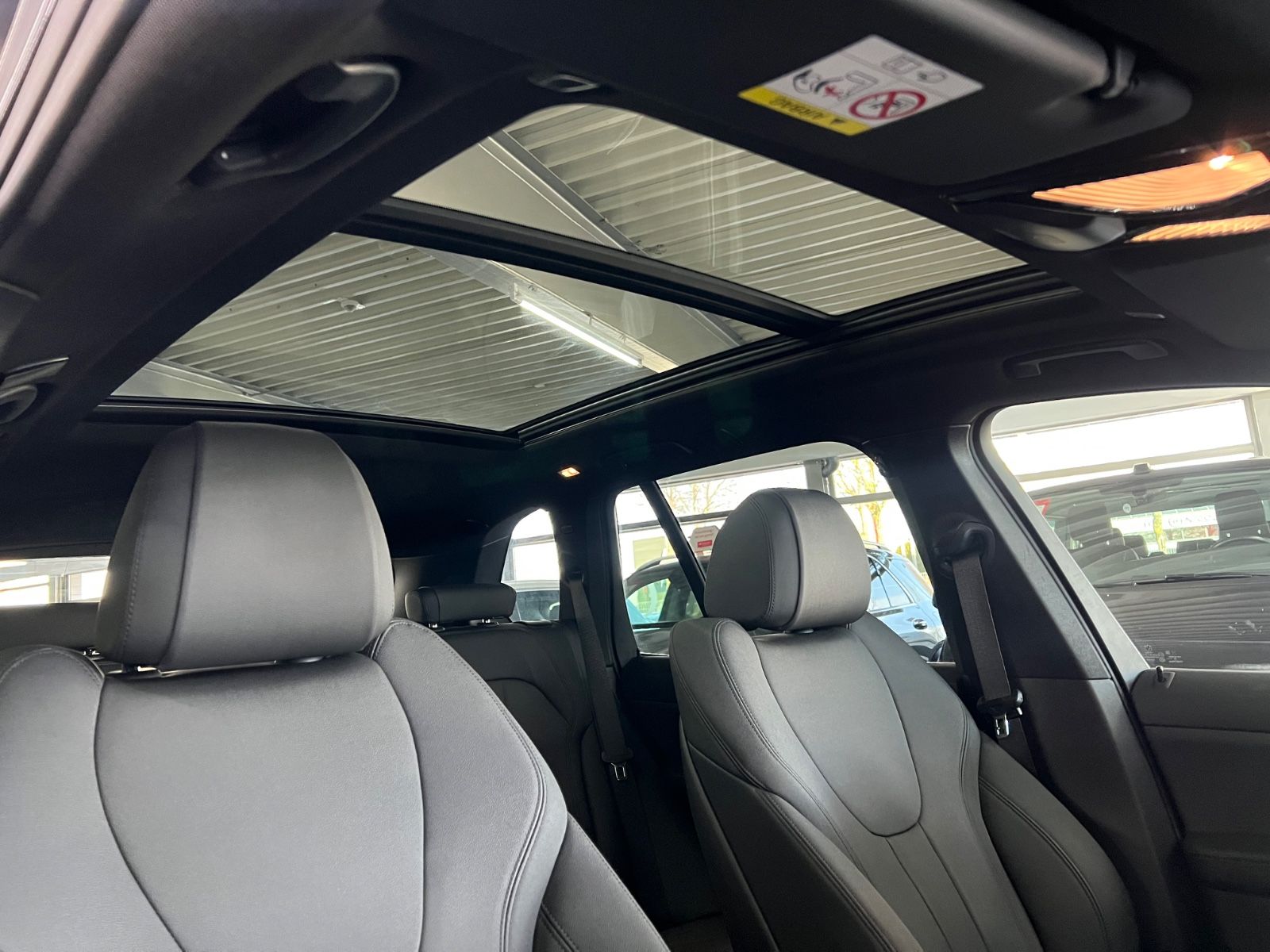 BMW X5 xDrive 45e AHK+HaKa+ACC+HuD+4Z+Pano+Park+LED