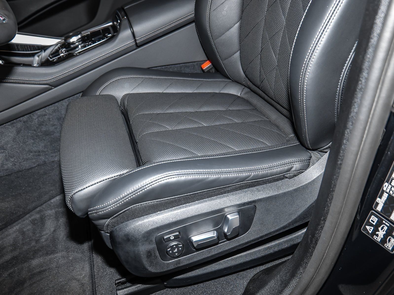BMW X6 xDrive40d M SPORT PRO+AHK+HuD+H/K+DA PROF+360