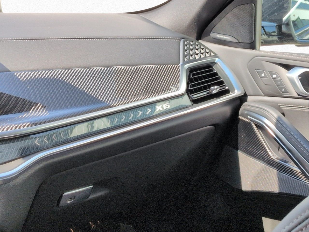 BMW X6 xDrive40d M Sport Pano AHK H/K 22"