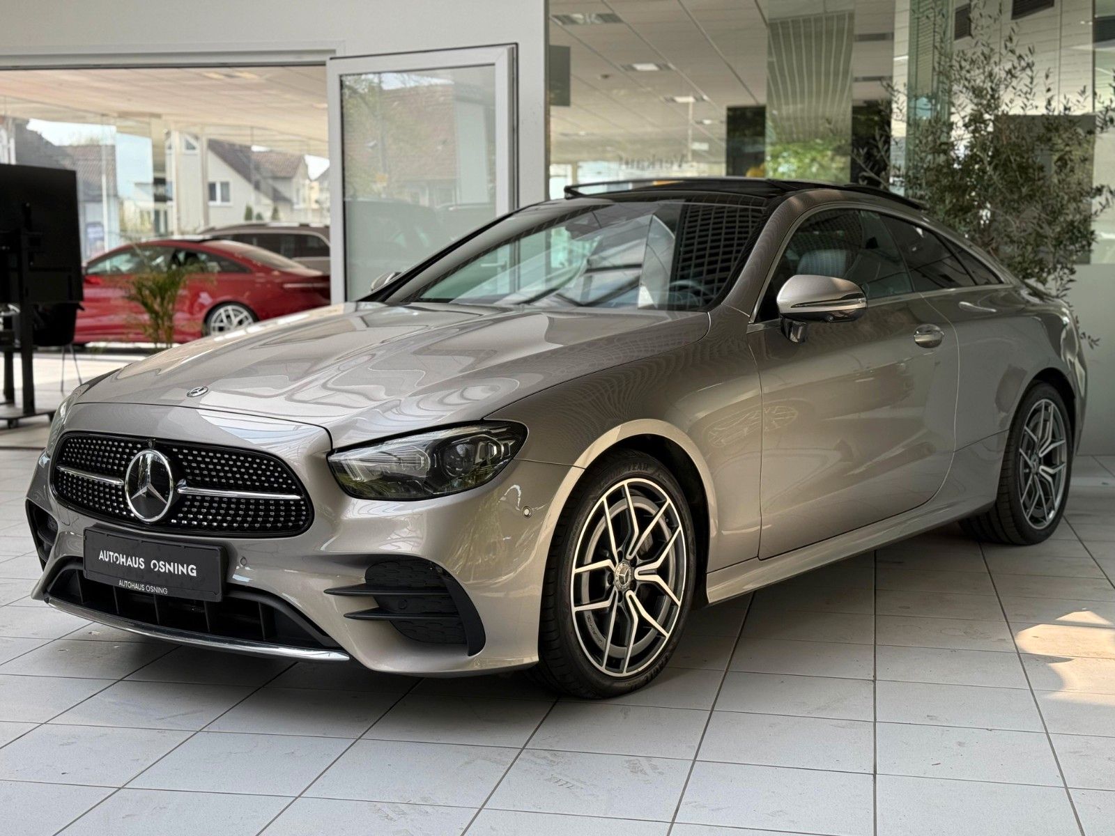 Mercedes-Benz E 300 Coupe AMG - Samsaru's Car Outlet