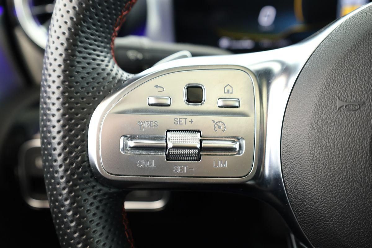 Mercedes-Benz CLA 35 AMG Coupé - Samsaru's Car Outlet