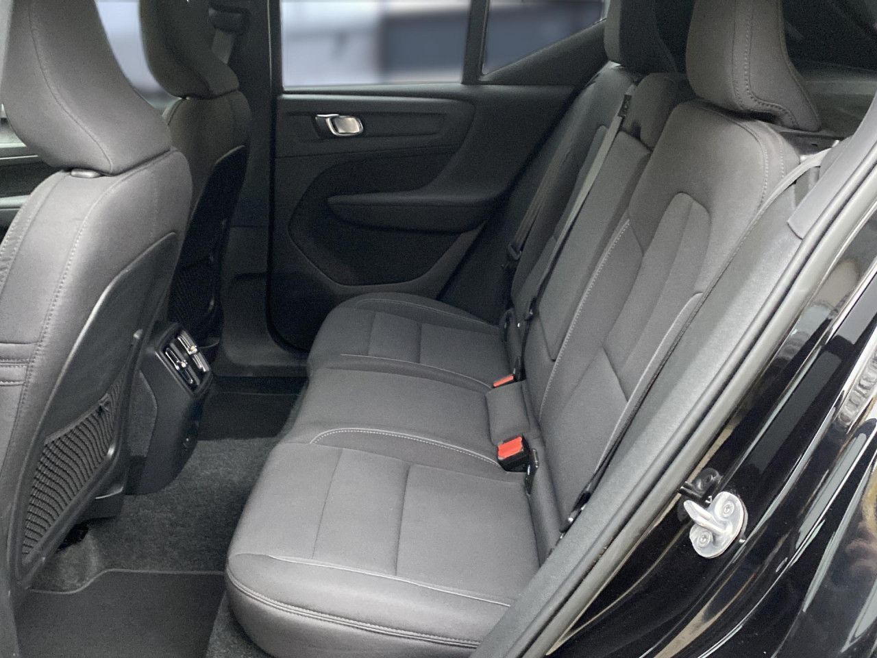 Volvo XC 40 Plus Recharge Pure Electric 2WD Bluetooth