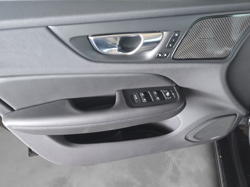 Volvo S60 B5 B AWD Ultimate Dark