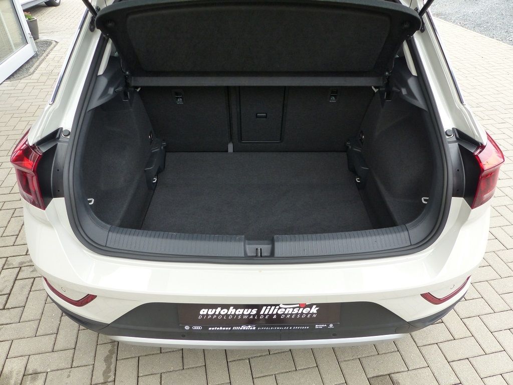 Volkswagen T-Roc 1.0 TSI Life - Samsaru's Car Outlet