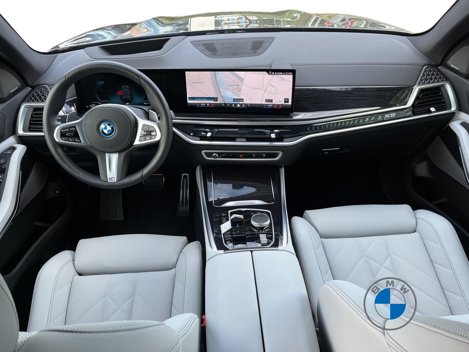 BMW X5 xDrive50e M Sport Autobahnassistent Pano AHK