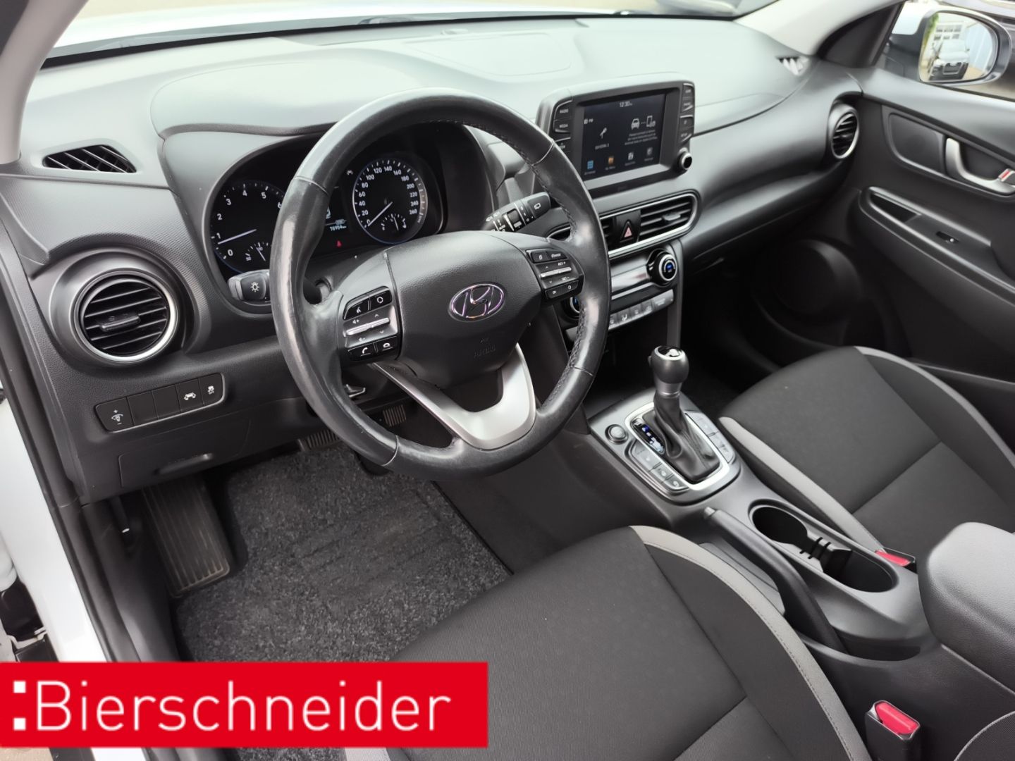 Hyundai KONA 1.6 T-GDI DCT Trend - Samsaru's Car Outlet
