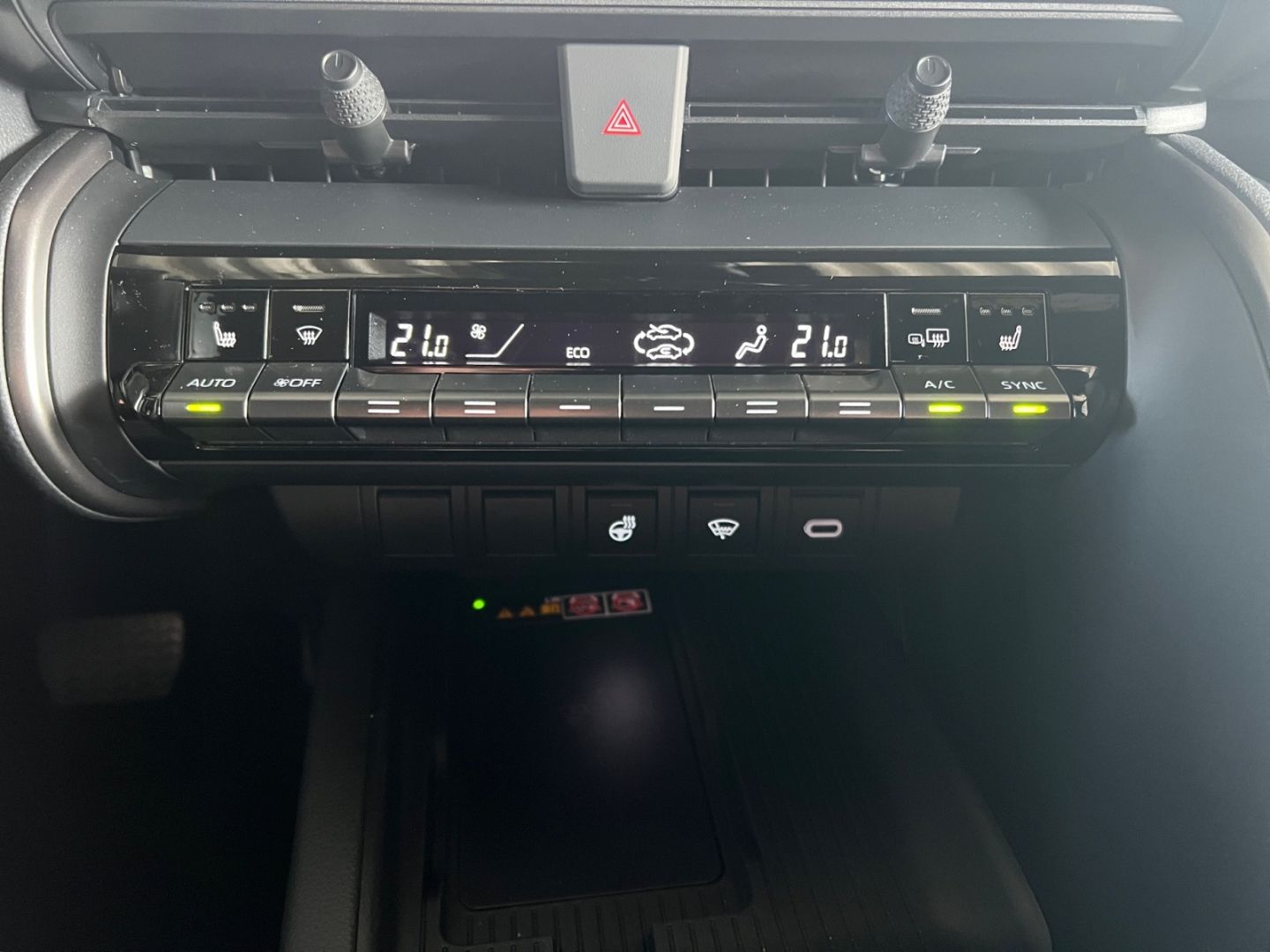 Toyota C-HR 1.8 Hybrid Team D *LED*el. Heck*ACC*CAM*SHZ