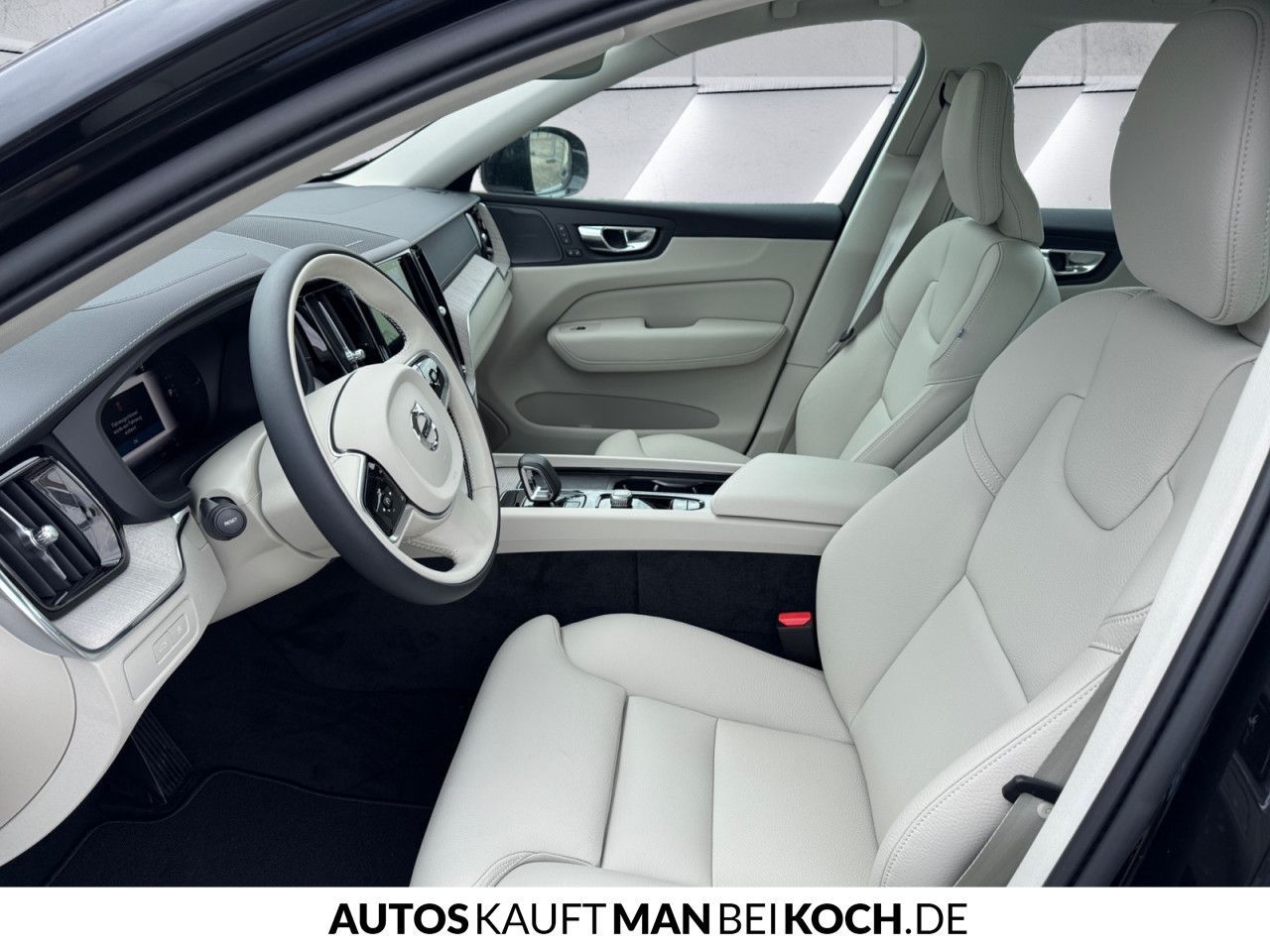 Volvo XC60 T6 AWD Plug-in Hybrid Ultra Bright - Samsaru's Car Outlet