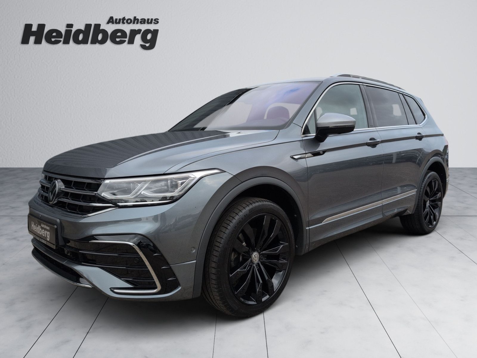 Volkswagen Tiguan Allspace R-LINE AHK-schw LEDER 20" 360°