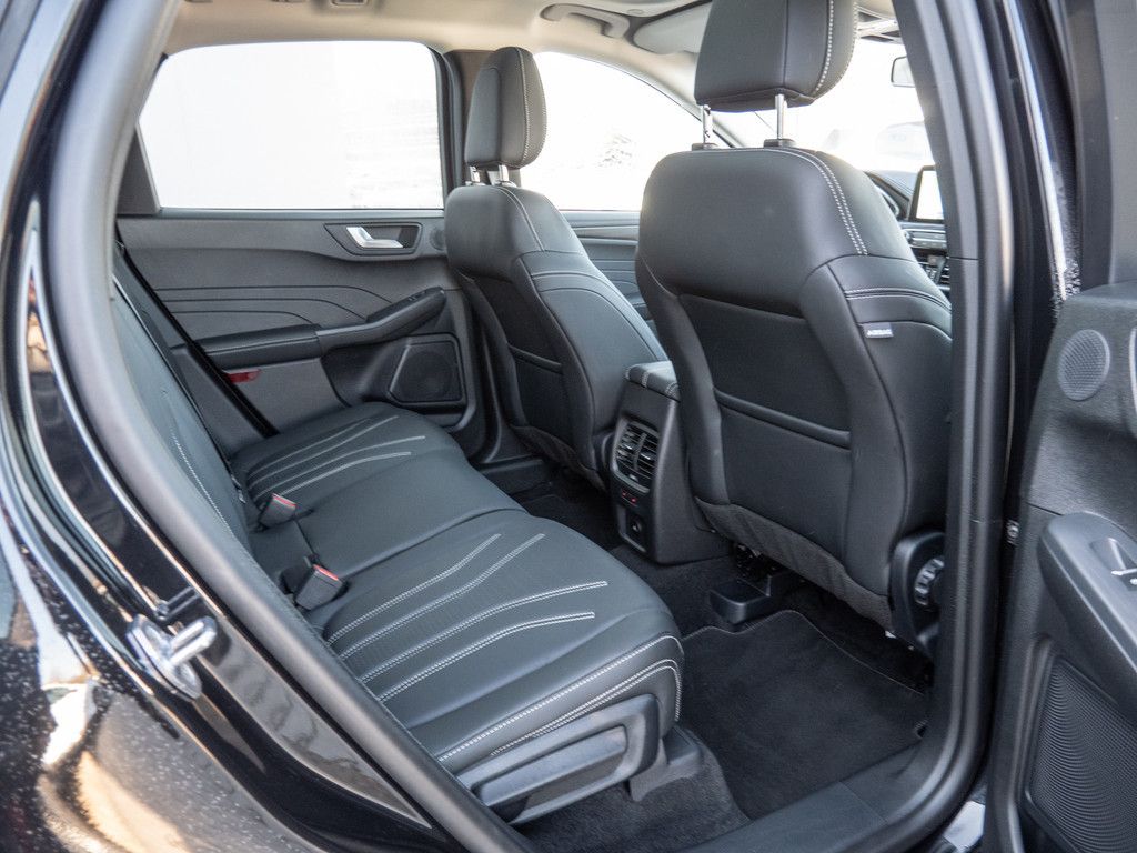 Ford KUGA VIGNALE - Samsaru's Car Outlet