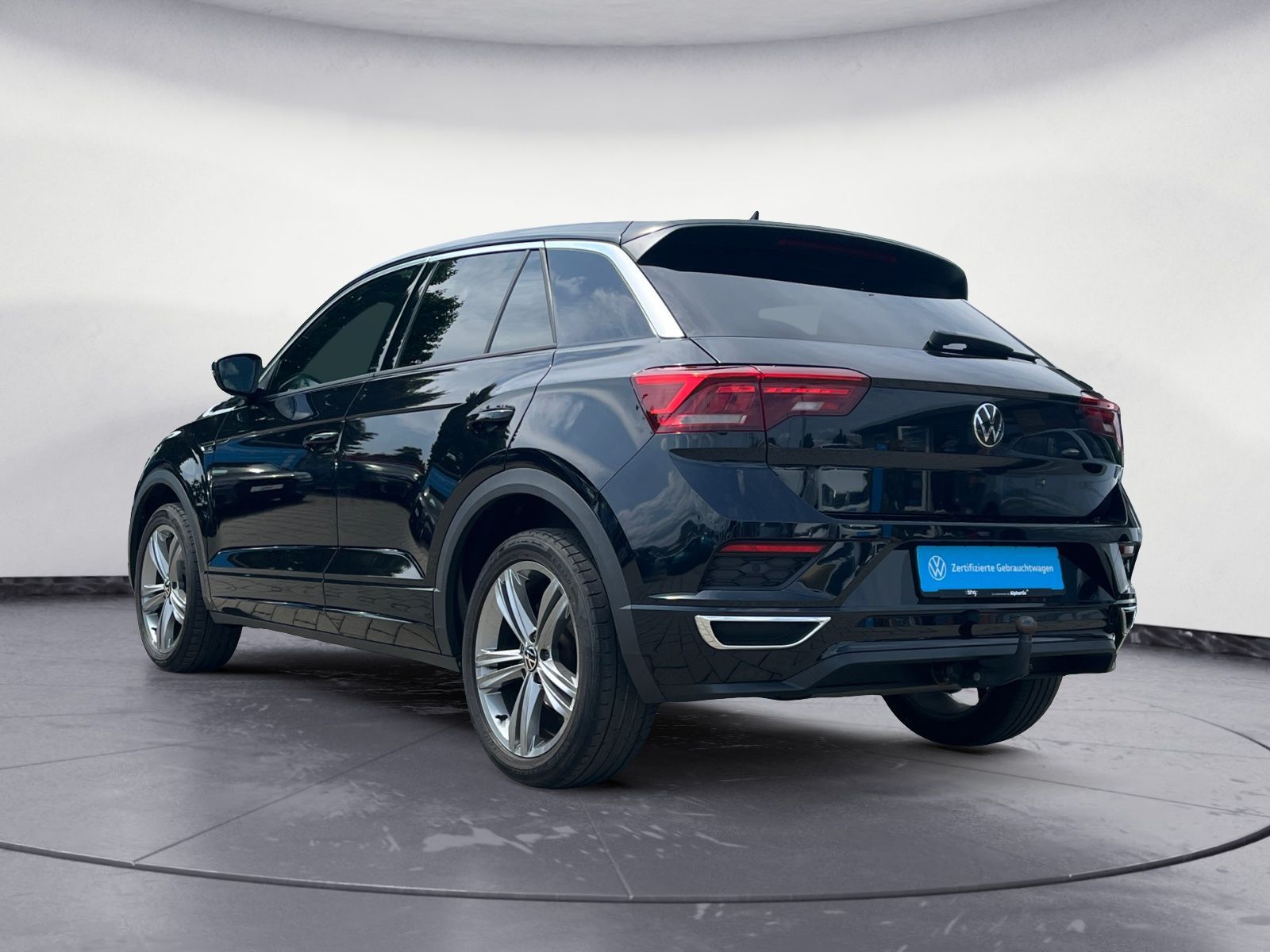 Volkswagen T-Roc 1.5 TSI ACT Sport - Samsaru's Car Outlet
