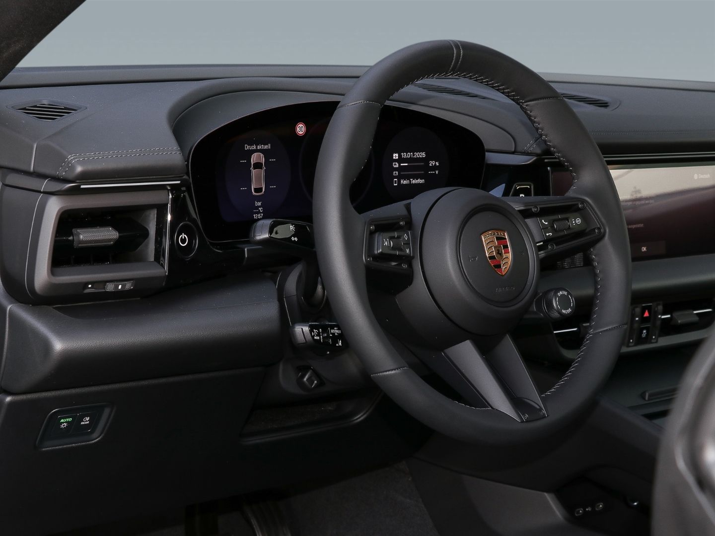 Porsche Macan 4S Surround-View LED-Matrix Abstandstempom