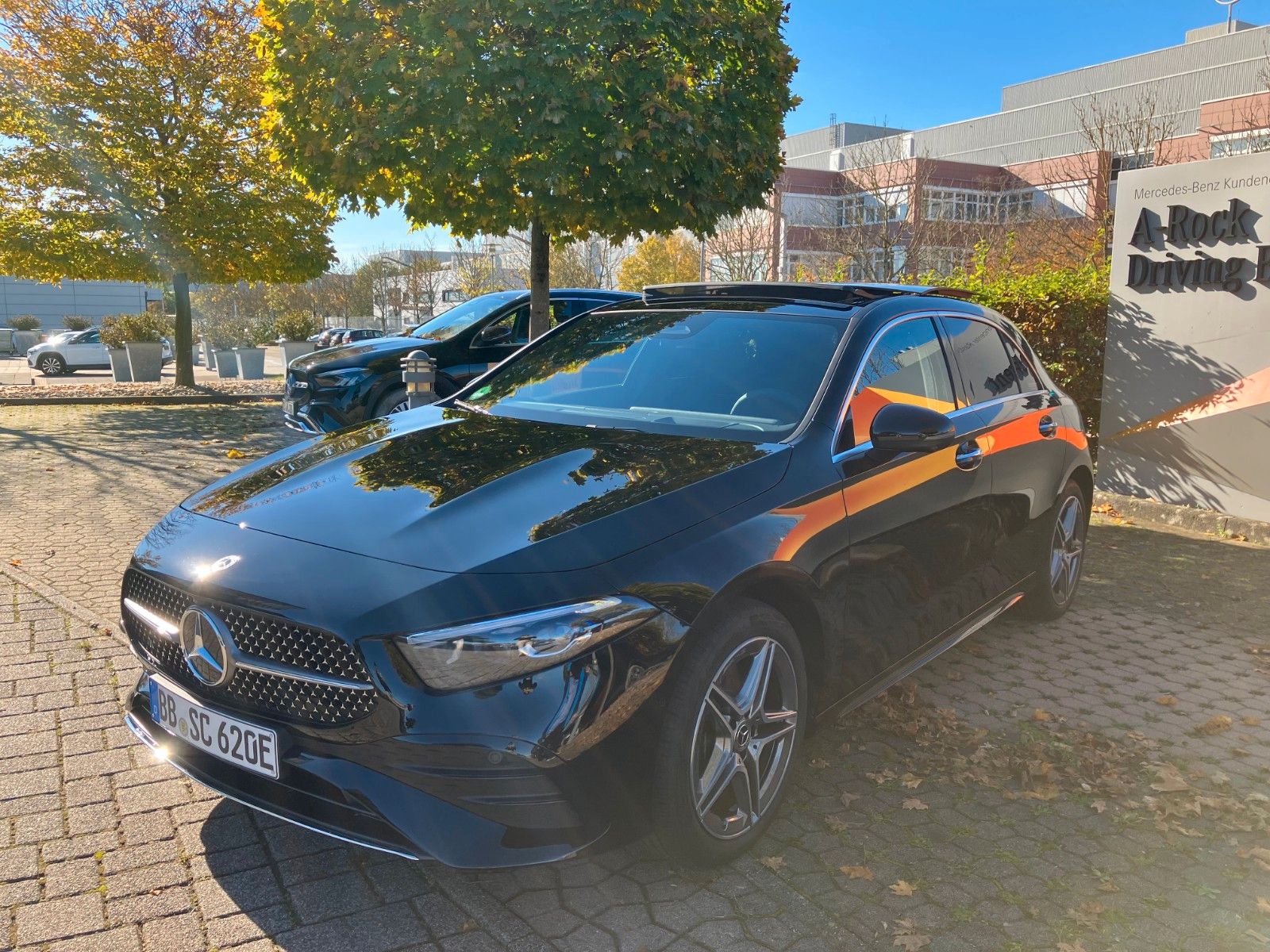 Mercedes-Benz A 250 e AMG - Samsaru's Car Outlet