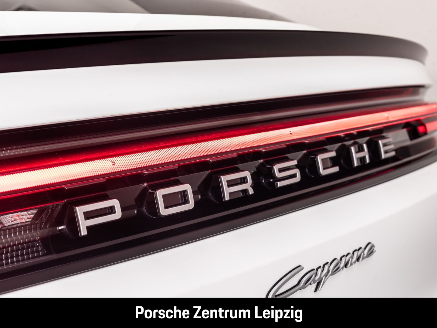 Porsche Cayenne E-Hybrid Coupe HD HeadUp InnoDrive AHK
