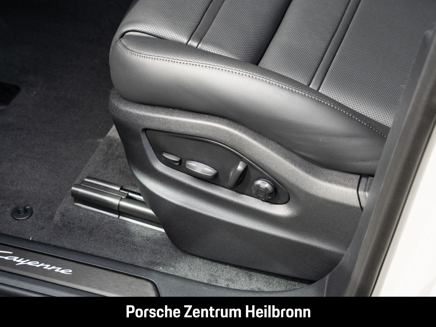 Porsche Cayenne E-Hybrid InnoDrive Sitzbelüftung BOSE