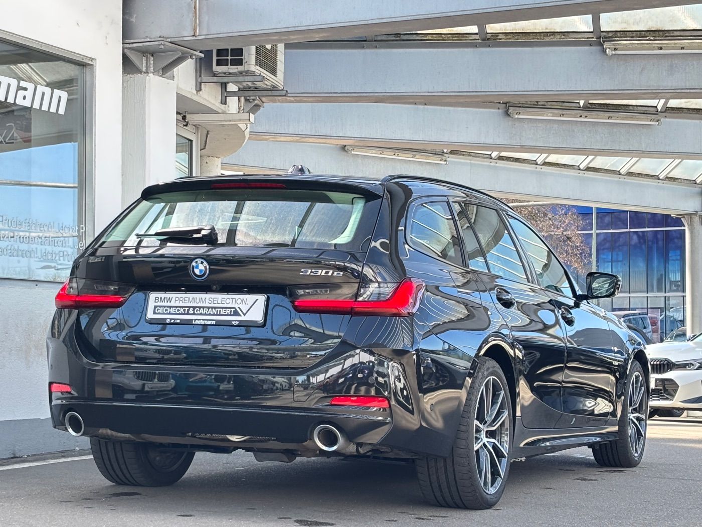 BMW 330e Touring AHK/HeadUp/360 GARANTIE bis 12/2029
