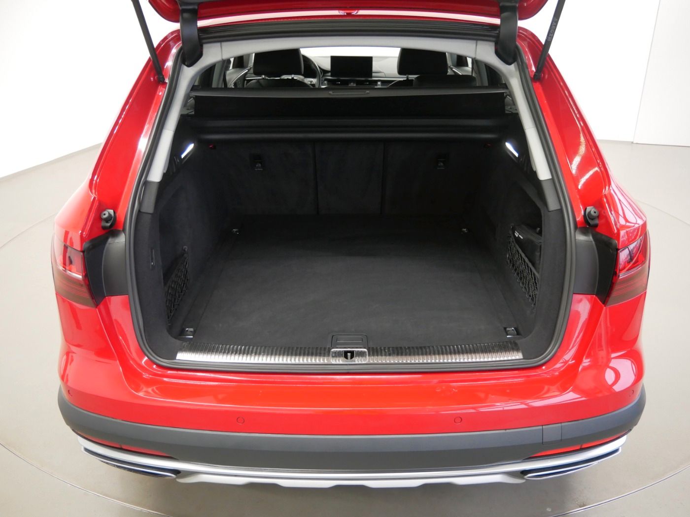 Audi A4 allroad 40 TDI quattro S tro. MATRIX AHK PANO