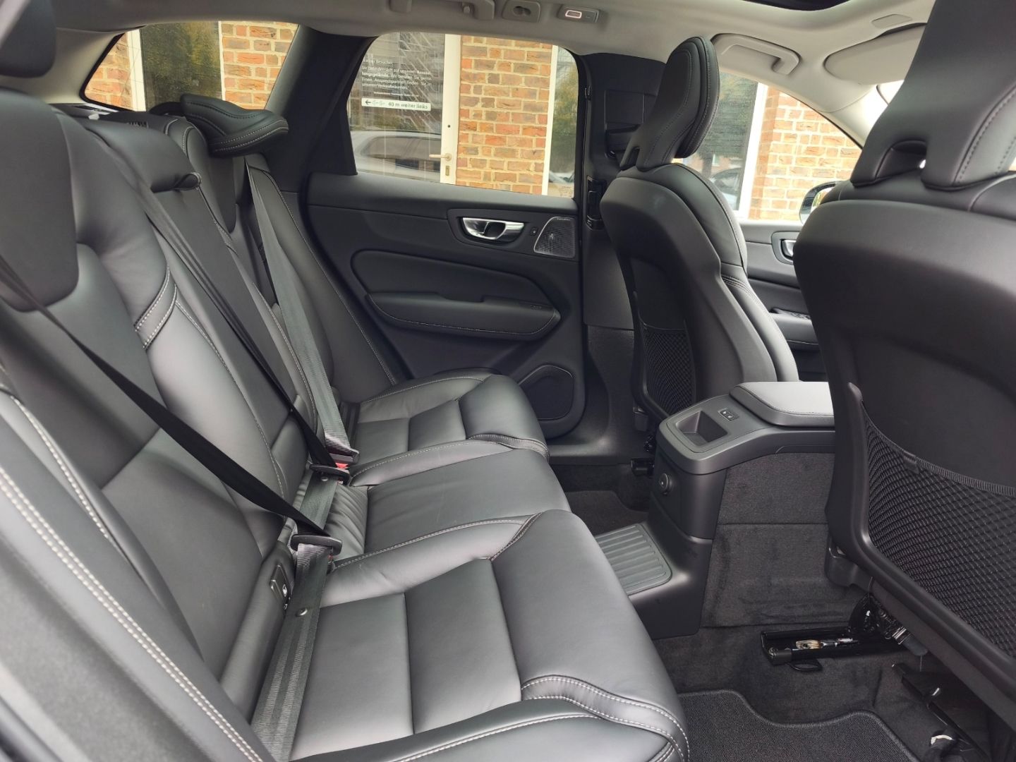 Volvo XC60 T8 Ultra Dark Recharge Plug-In Ultimate AWD