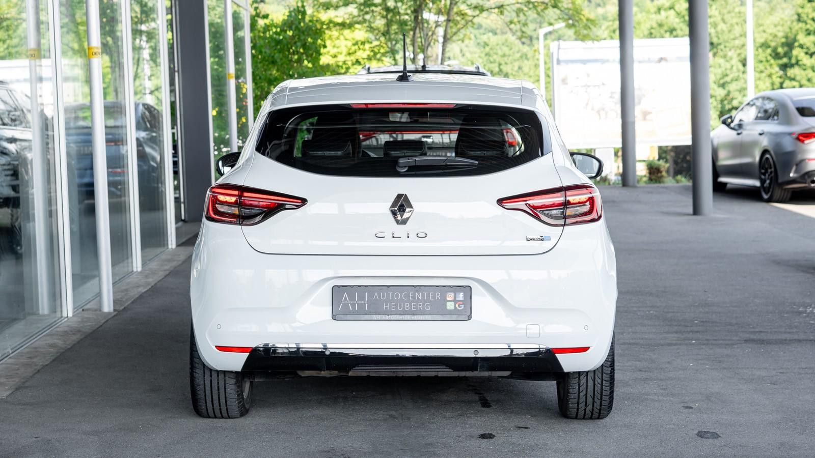 Renault Clio V - Samsaru's Car Outlet