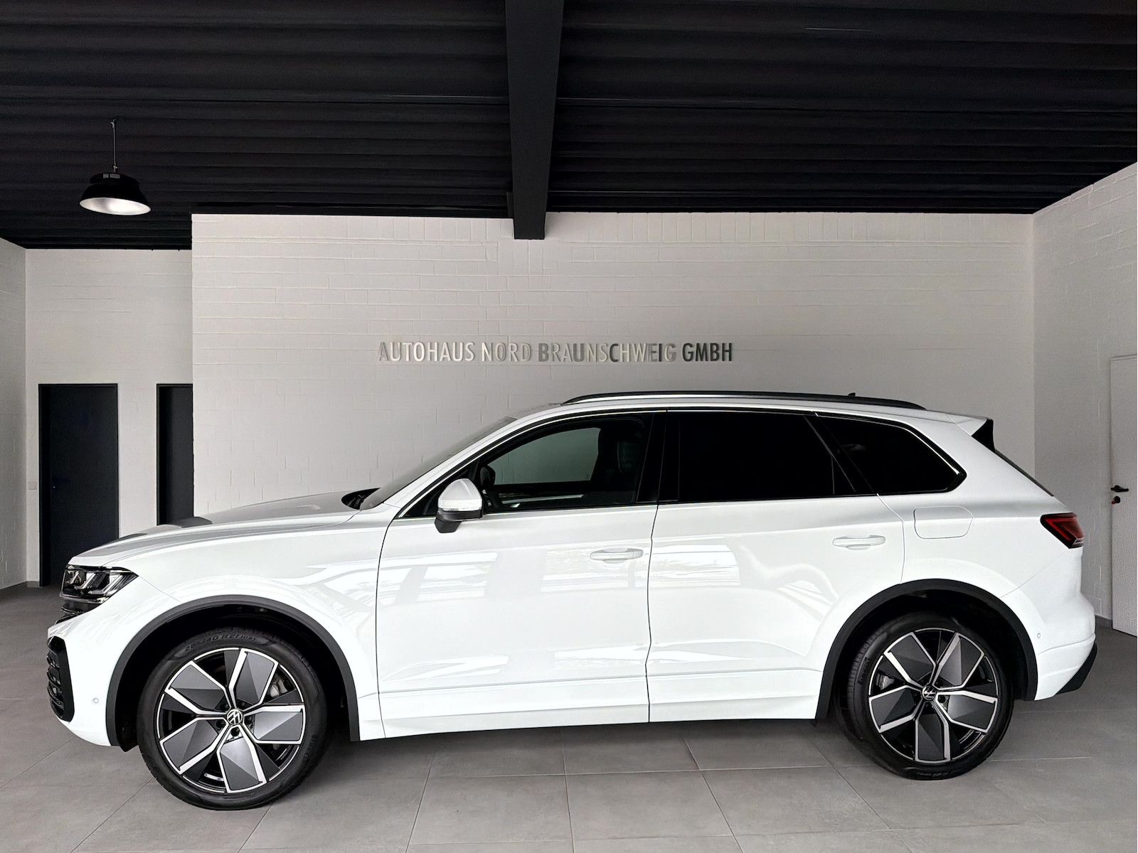 Volkswagen Touareg 3.0 TSI eHybrid 4Motion*IQ*Pano*AHK*360*