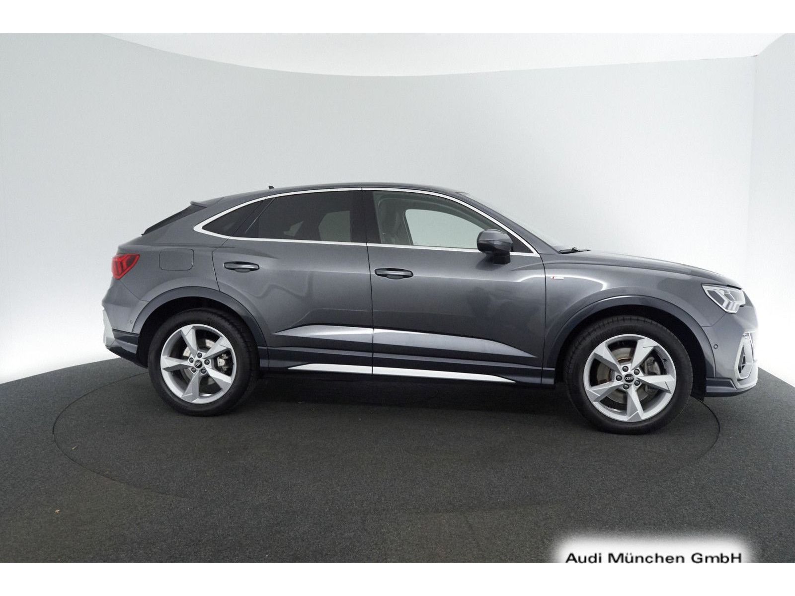 Audi Q3 Sportback 40 TDI qu. S tronic S line - Samsaru's Car Outlet