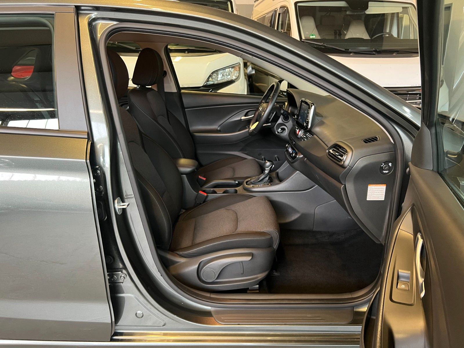 Hyundai i30 Trend T-GDI - Samsaru's Car Outlet