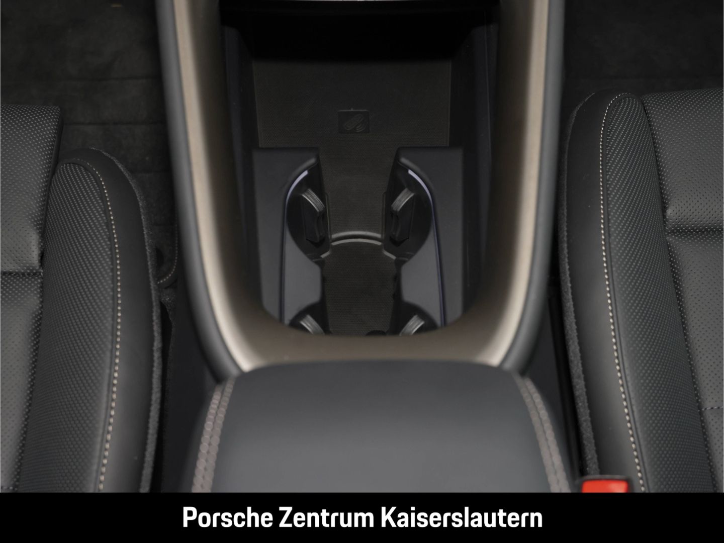Porsche Macan Turbo LED-Matrix InnoDrive Surround-View