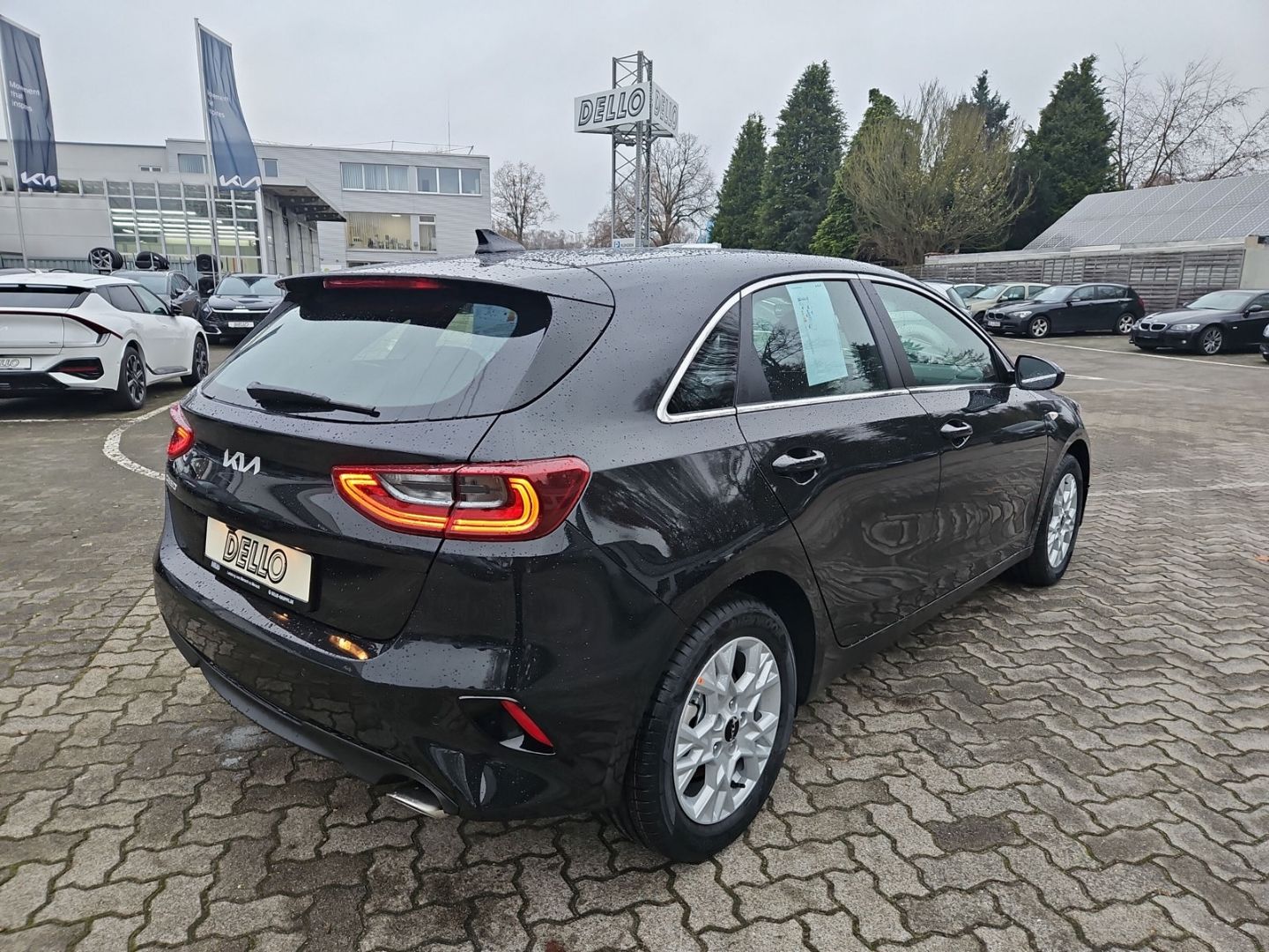 Kia Ceed Lim 1.0T Vision Komfort - Samsaru's Car Outlet