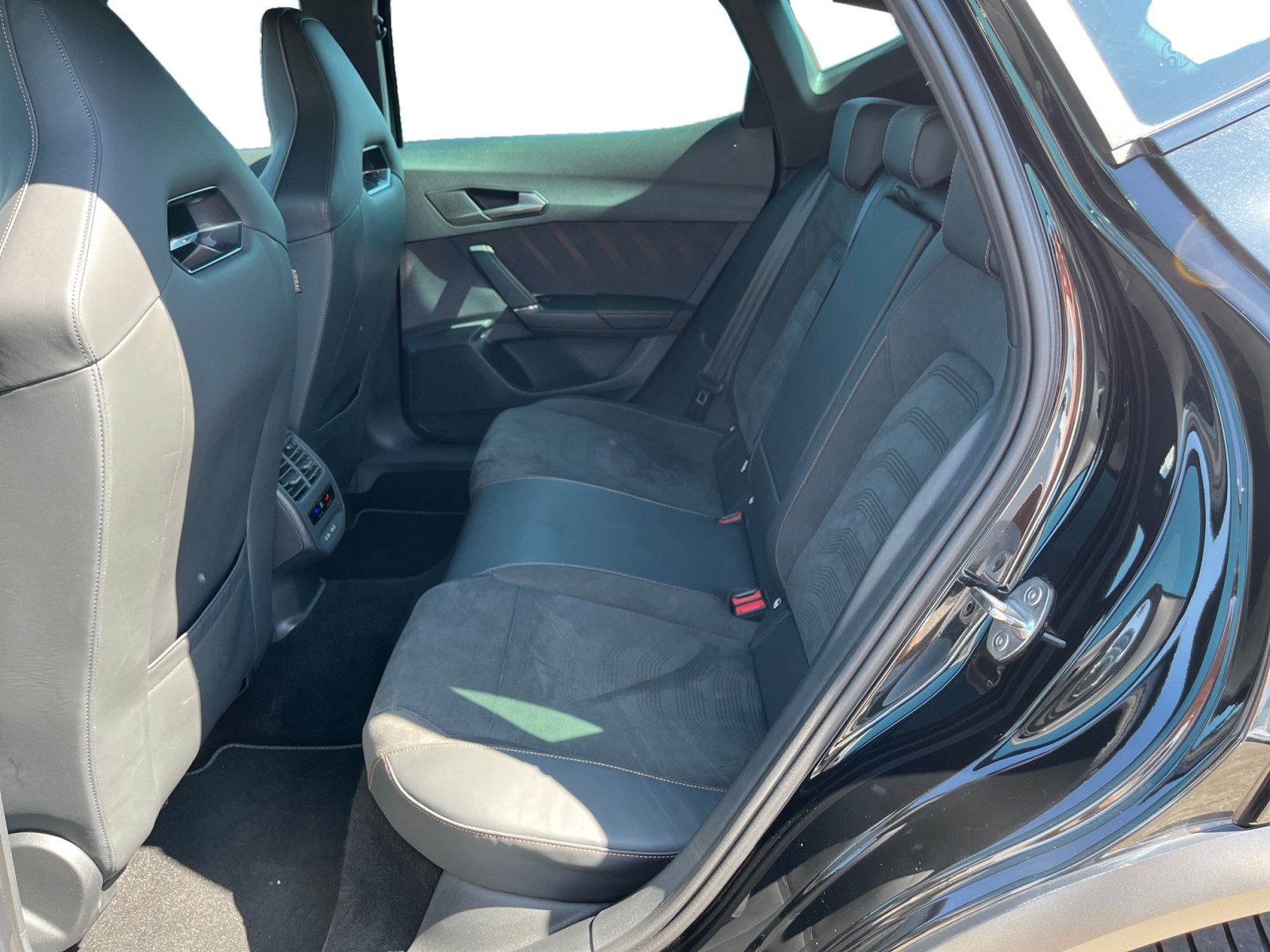 Cupra Formentor VZ Tribe Edition 2.0TSI DSG Pano AHK