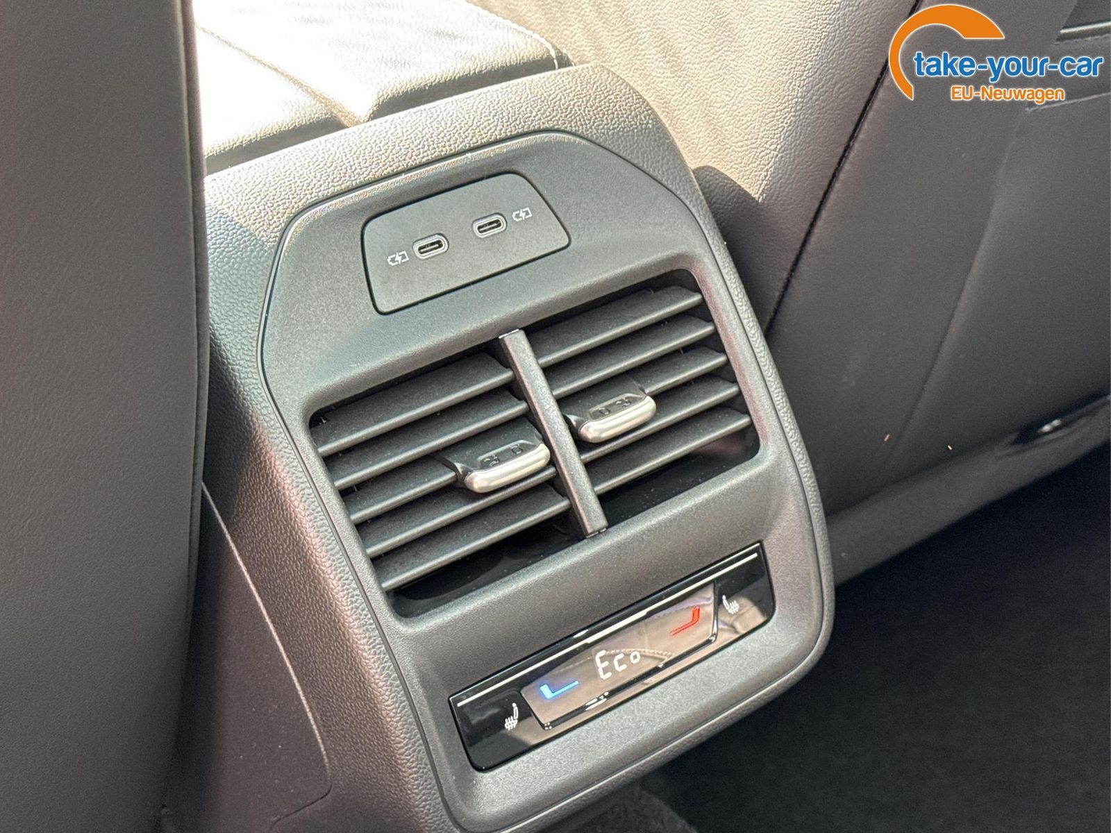 Volkswagen Passat Variant R-Line Edition Plus LEDER+PANO...